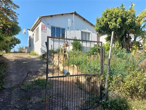 3 Bed House in Trenance Manor
