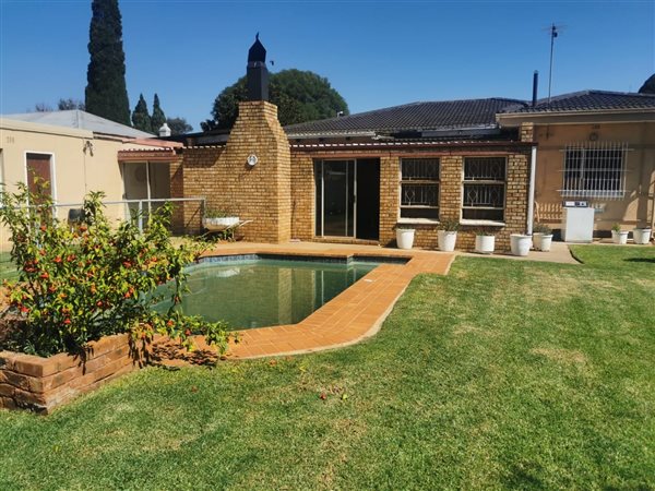 4 Bed House in Dalview