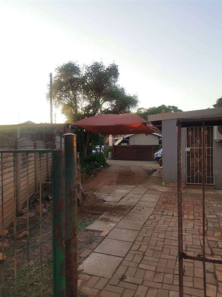 3 Bed House in Bo Dorp photo number 24