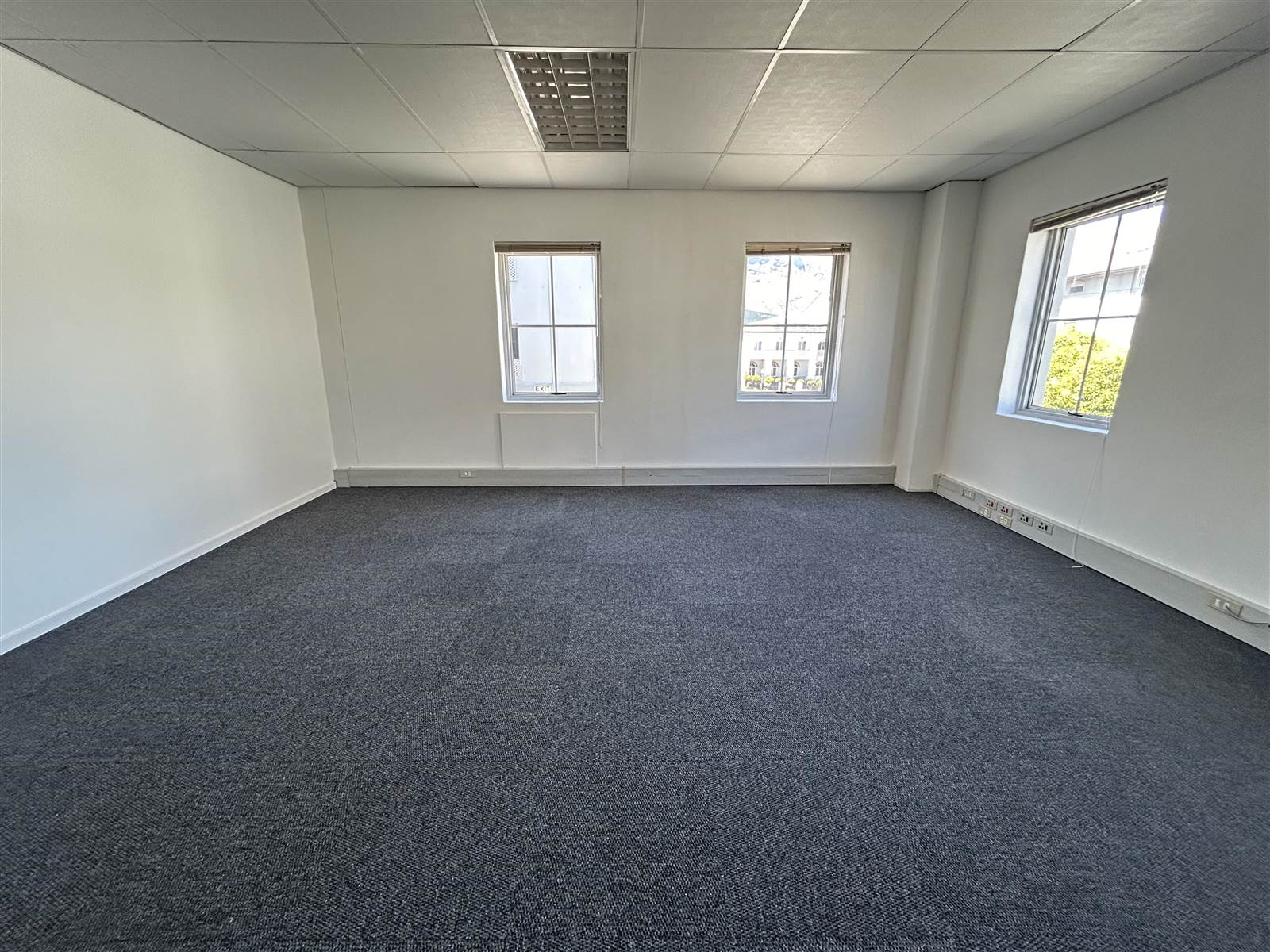 133  m² Commercial space in Techno Park photo number 9