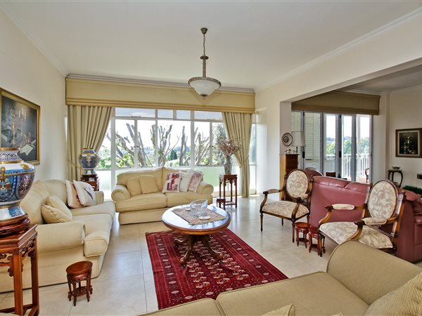 3 Bed Apartment in Hyde Park