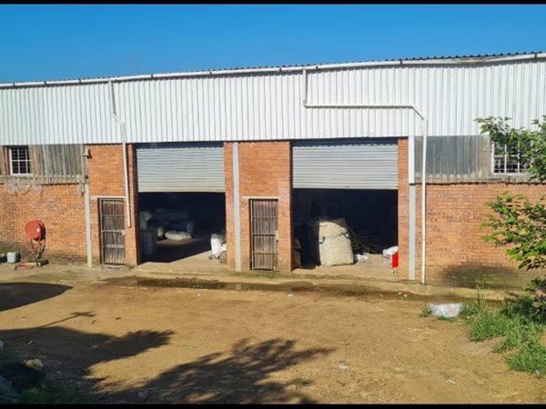 1040  m² Industrial space in Mkondeni