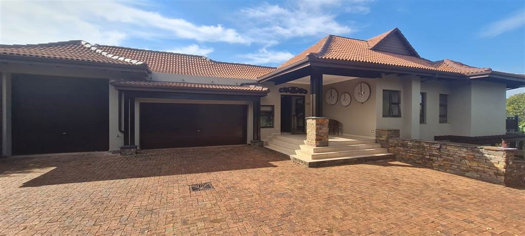 3 Bed House in Leisure Bay photo number 2