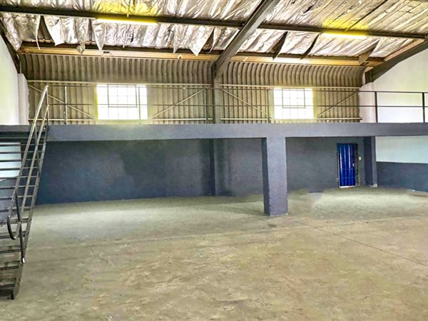 341  m² Industrial space