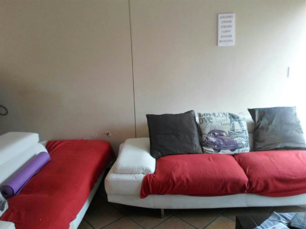 2 Bed Apartment in Pollak Park photo number 10