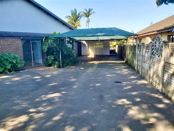 3 Bedroom House 3 Bedroom House