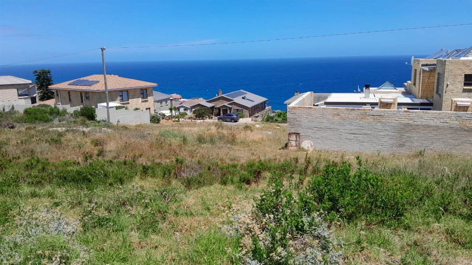 1052 m² Land available in Dana Bay photo number 8