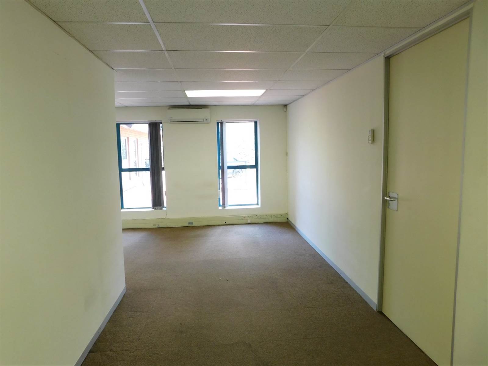222  m² Commercial space in Randburg Central photo number 8