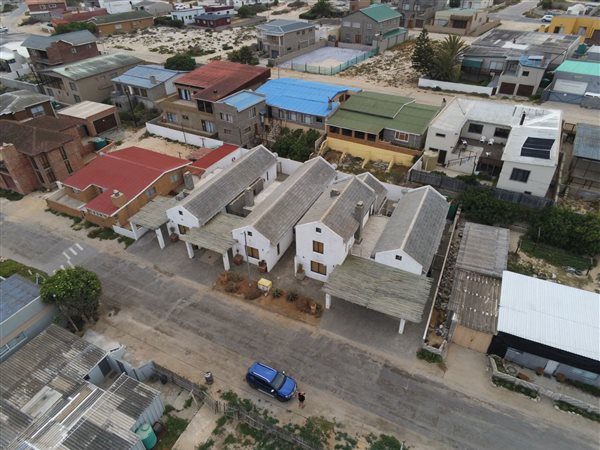 8 Bed House in Port Nolloth