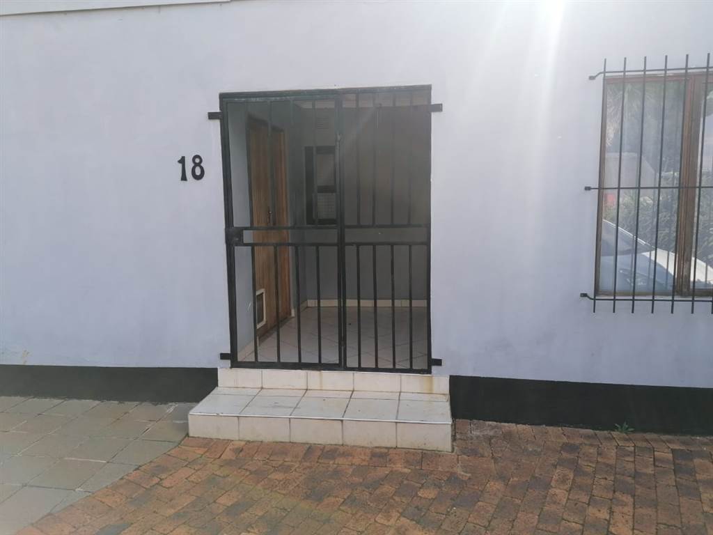 1 Bed House in Zesfontein AH photo number 1