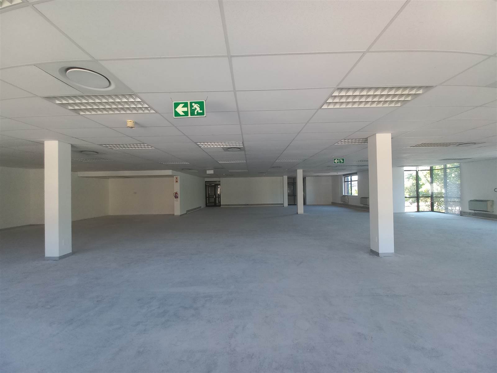 406.65  m² Commercial space in Plattekloof photo number 9