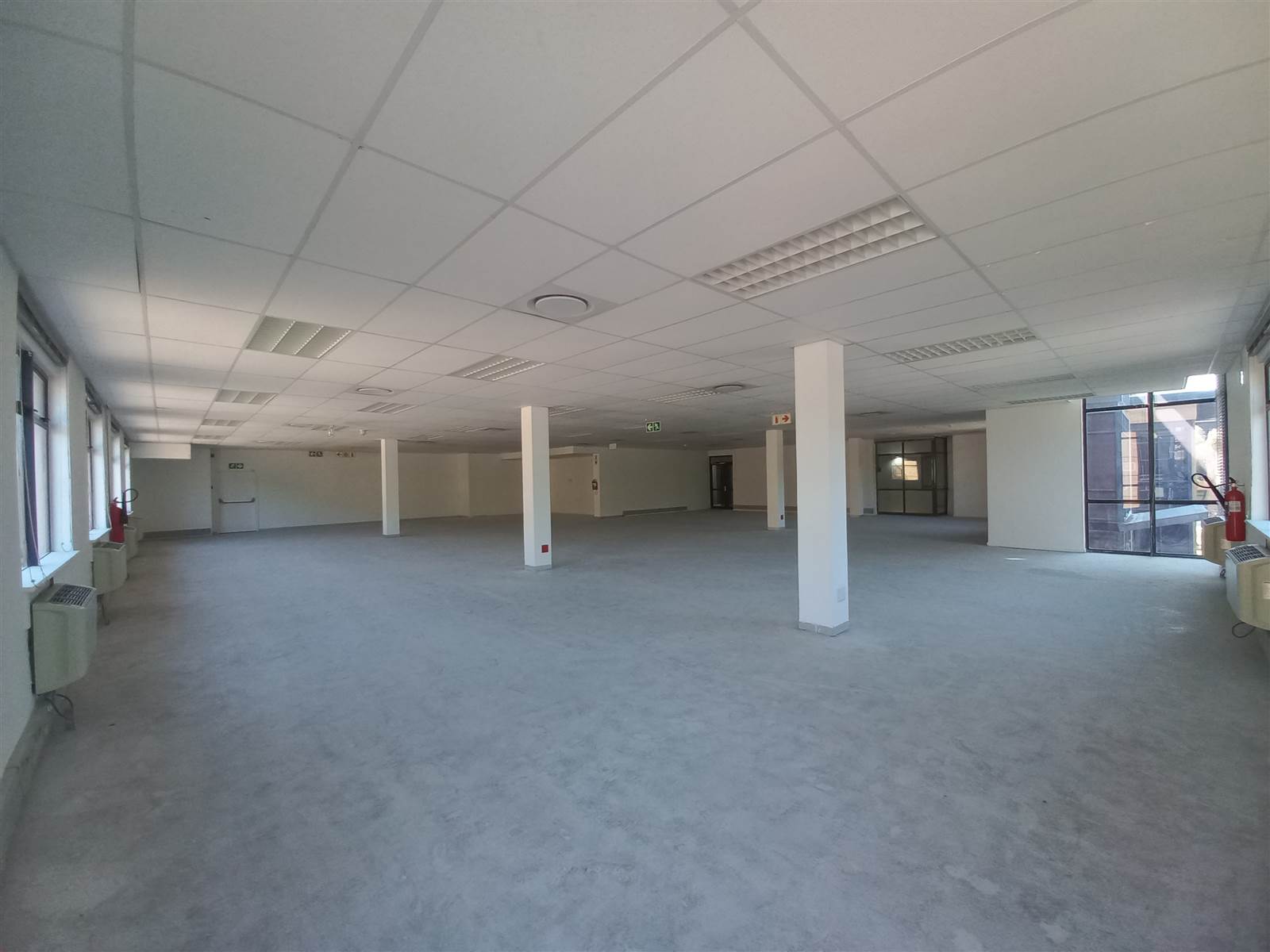 406.65  m² Commercial space in Plattekloof photo number 10