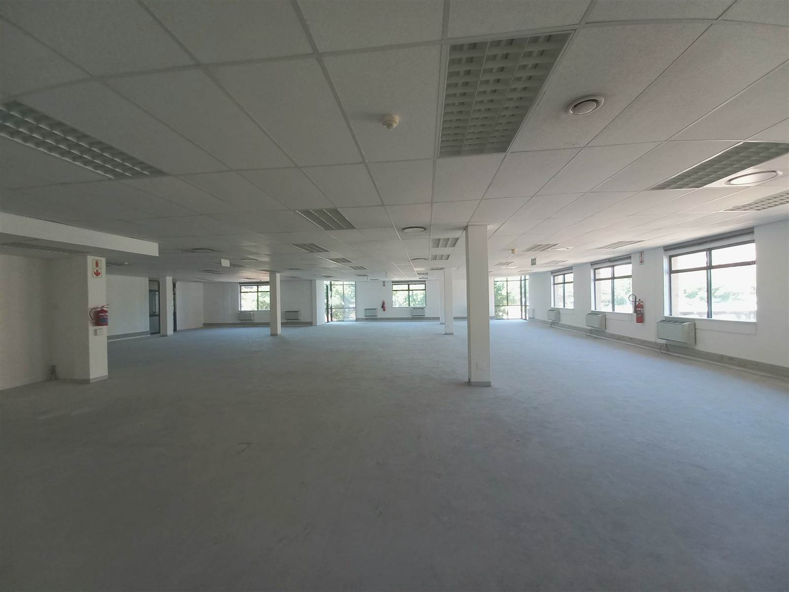 406.65  m² Commercial space in Plattekloof photo number 7