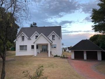 5 Bed House in St Francis Bay photo number 2