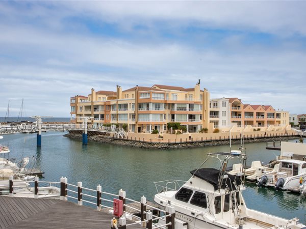 2 Bed Apartment in Harbour Island