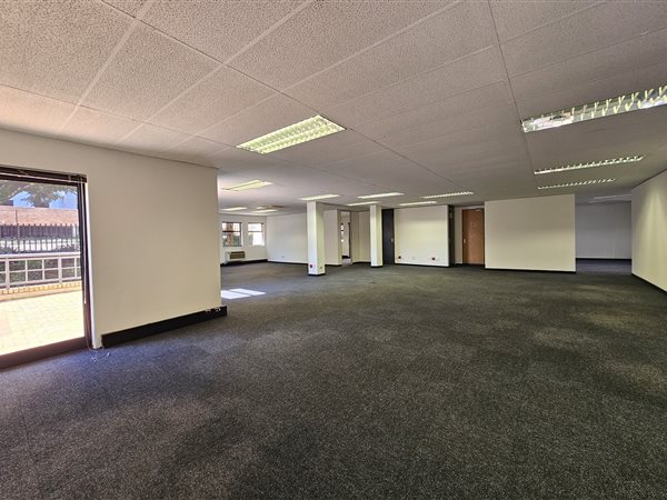 360.220001220703  m² Commercial space in Bryanston