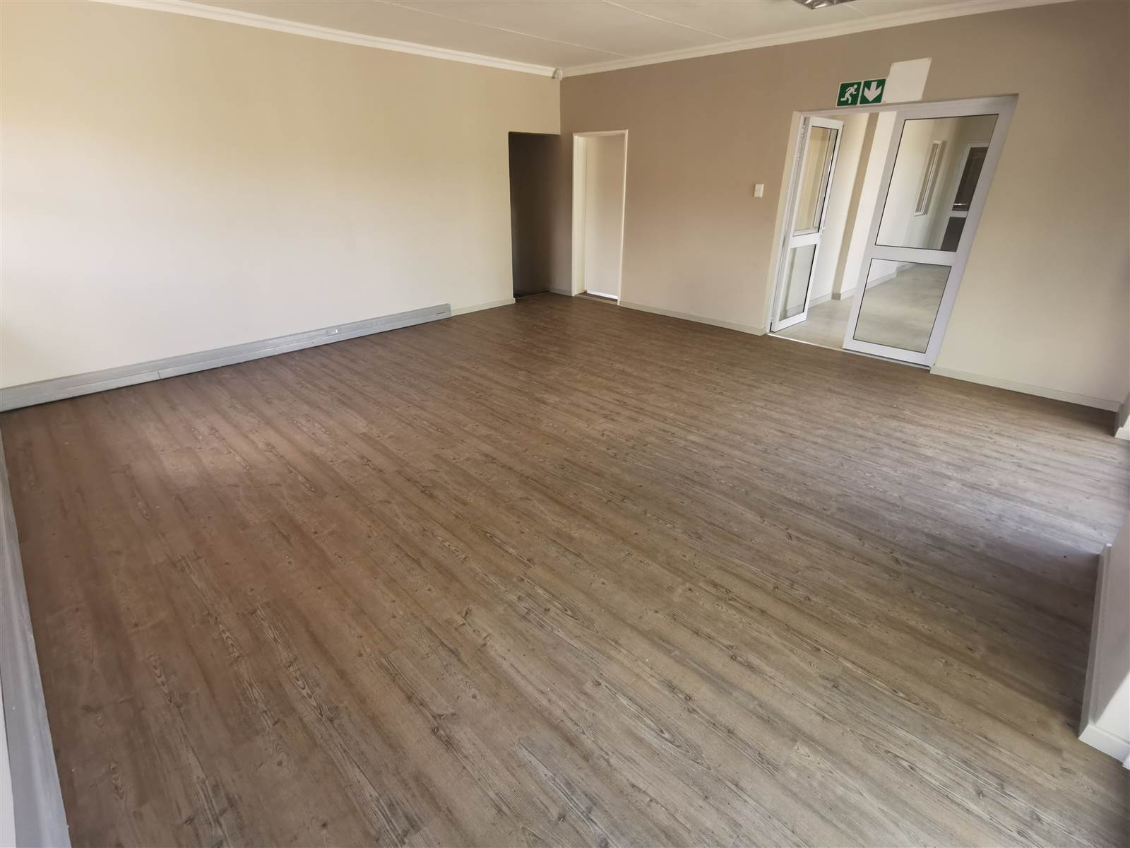 95  m² Commercial space in Wilkoppies photo number 3