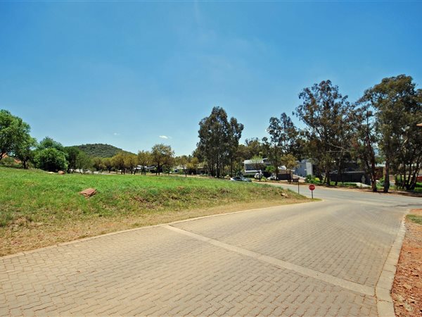 1514 m² Land available in Eye of Africa