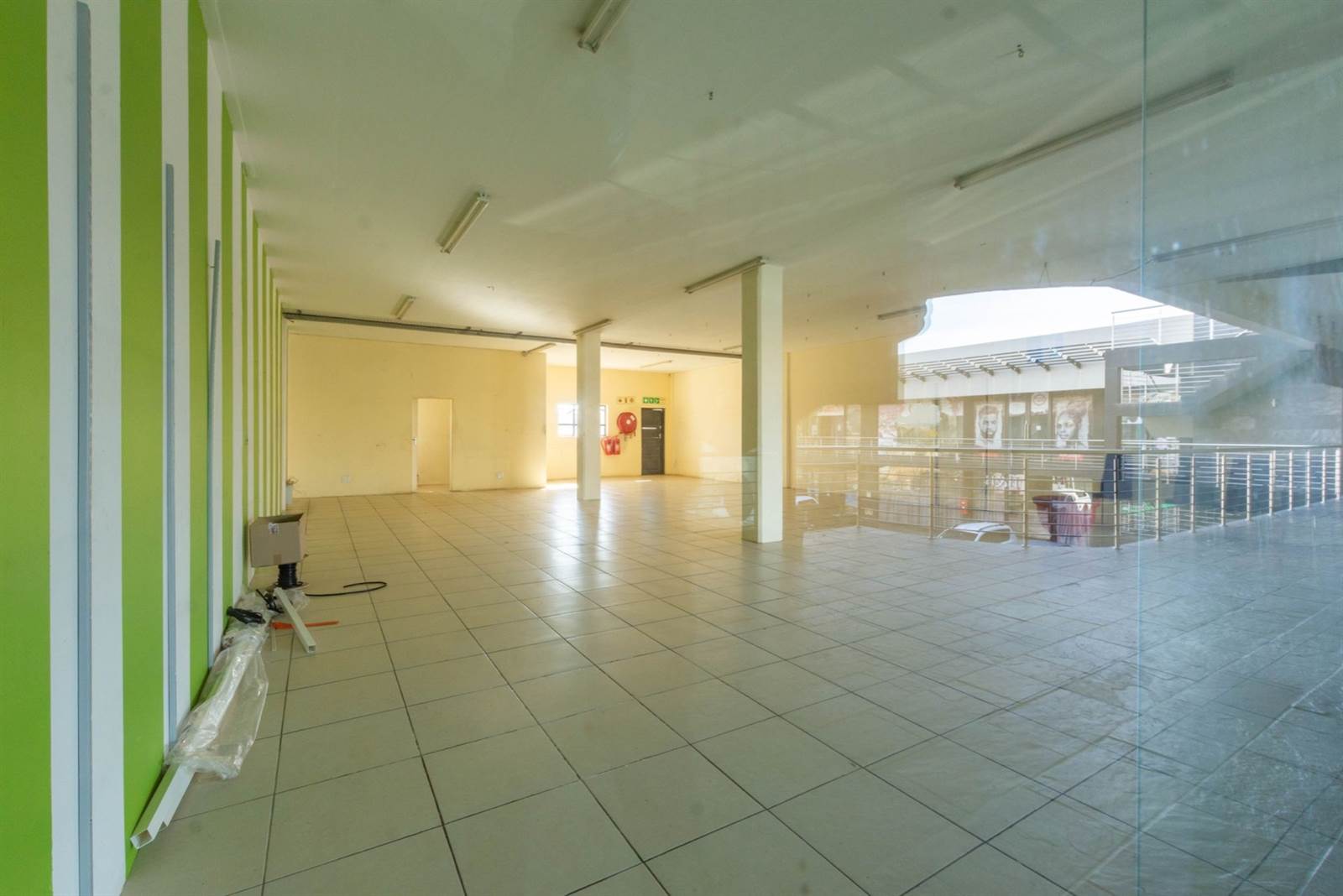 634  m² Commercial space in Lonehill photo number 8