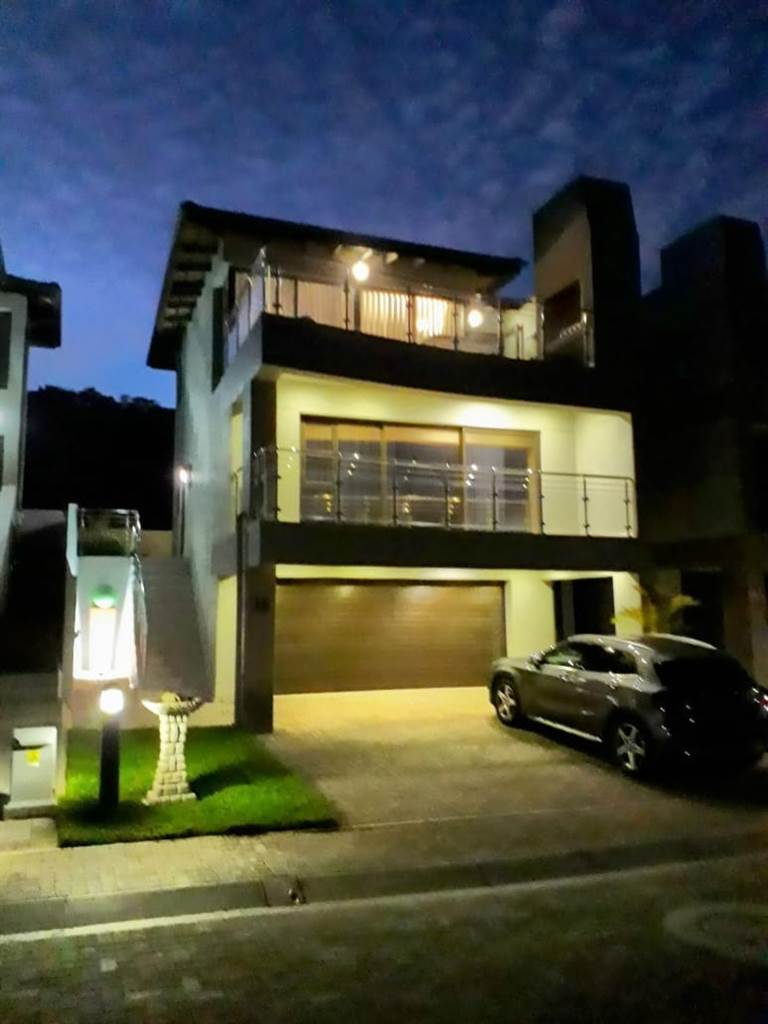 2 Bed Duplex in Winterstrand photo number 1