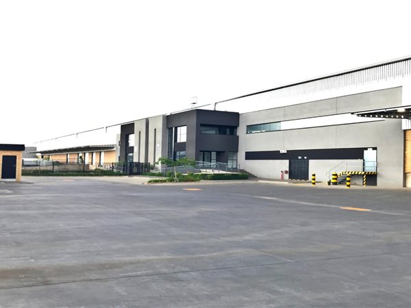 3 573  m² Industrial space