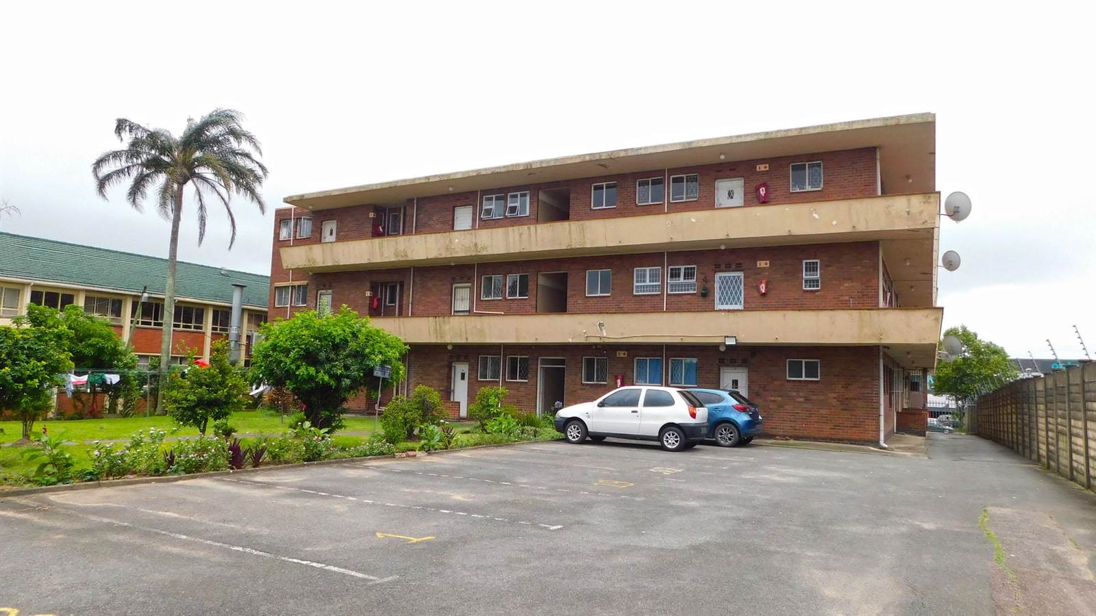 1 Bed Townhouse in Pinetown Central photo number 1