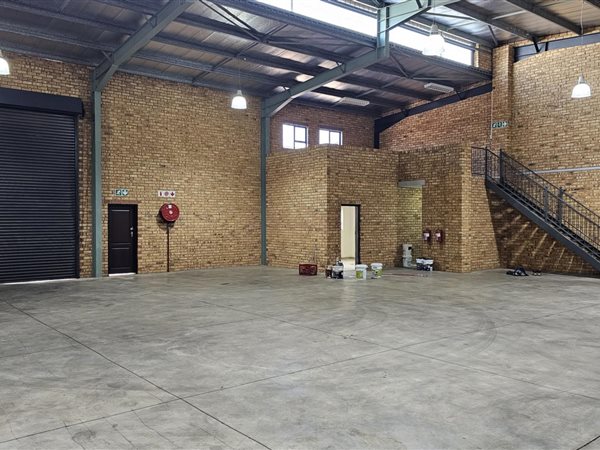 314  m² Industrial space