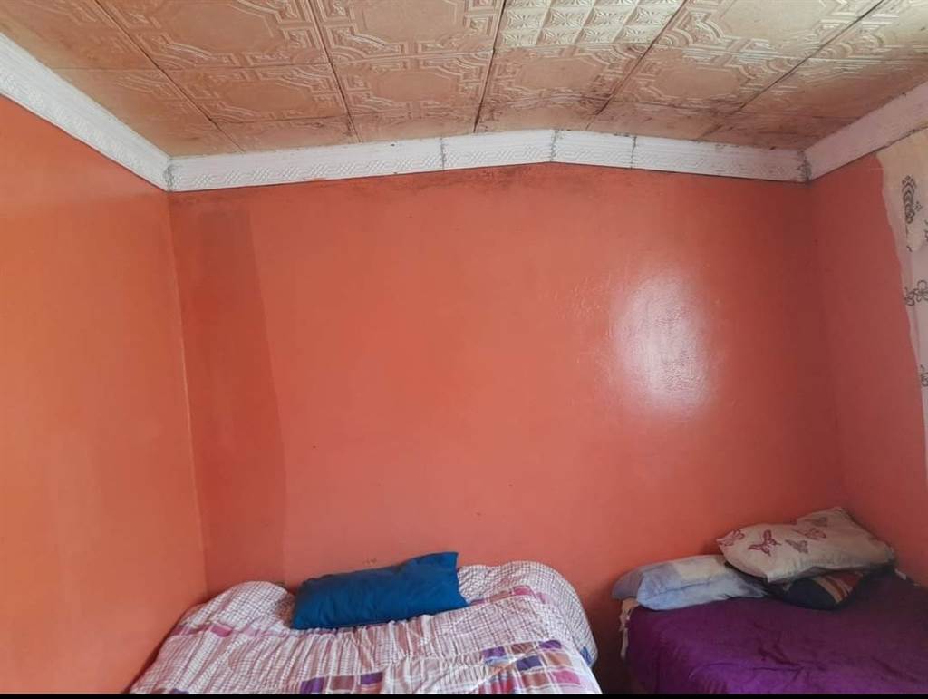 3 Bed House in Mdantsane photo number 3