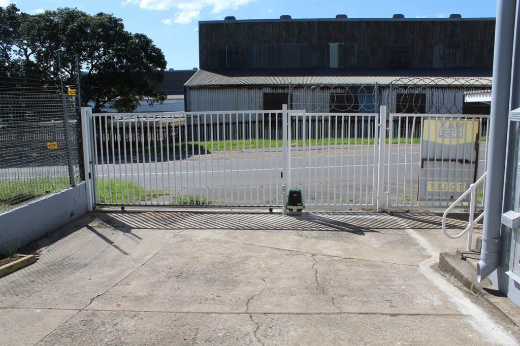 1048  m² Industrial space in Pinetown Central photo number 4