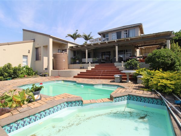 12 Bed House in Uvongo