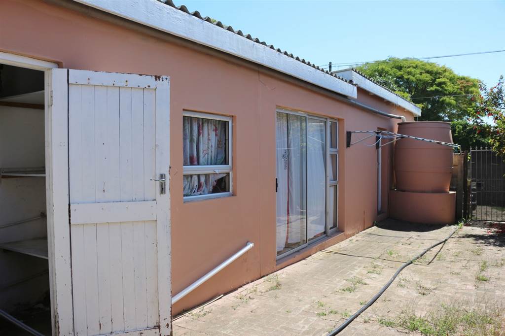 4 Bed House in Port Alfred photo number 13