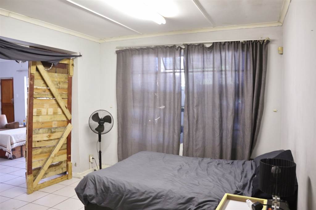 4 Bed House in Port Alfred photo number 19