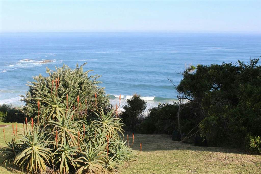 600 m² Land available in Brenton on Sea photo number 7