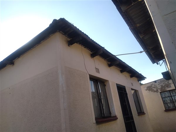 2 Bed House in Tembisa
