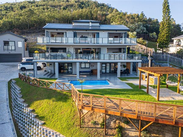 6 Bedroom House 6 Bedroom House