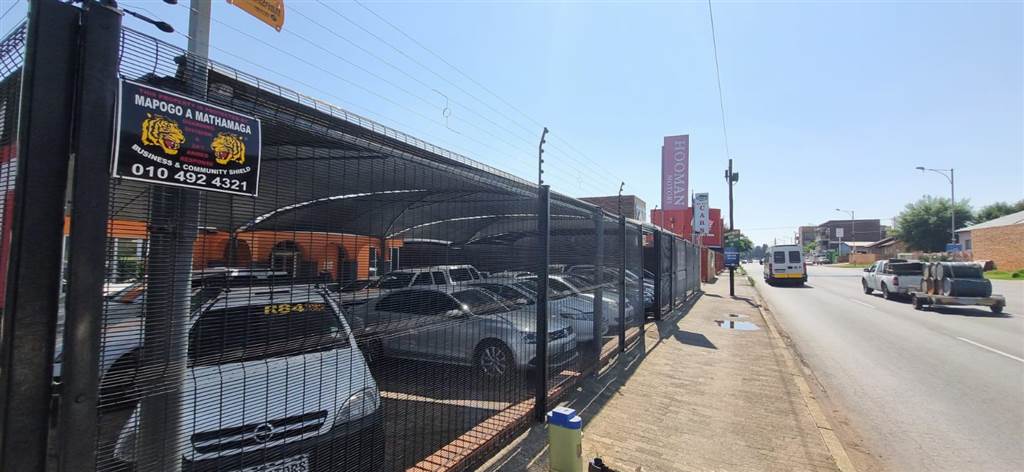 200  m² Commercial space in Krugersdorp Central photo number 5