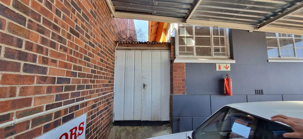 200  m² Commercial space in Krugersdorp Central photo number 19