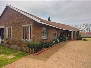 4 Bed House in Presidents Dam
