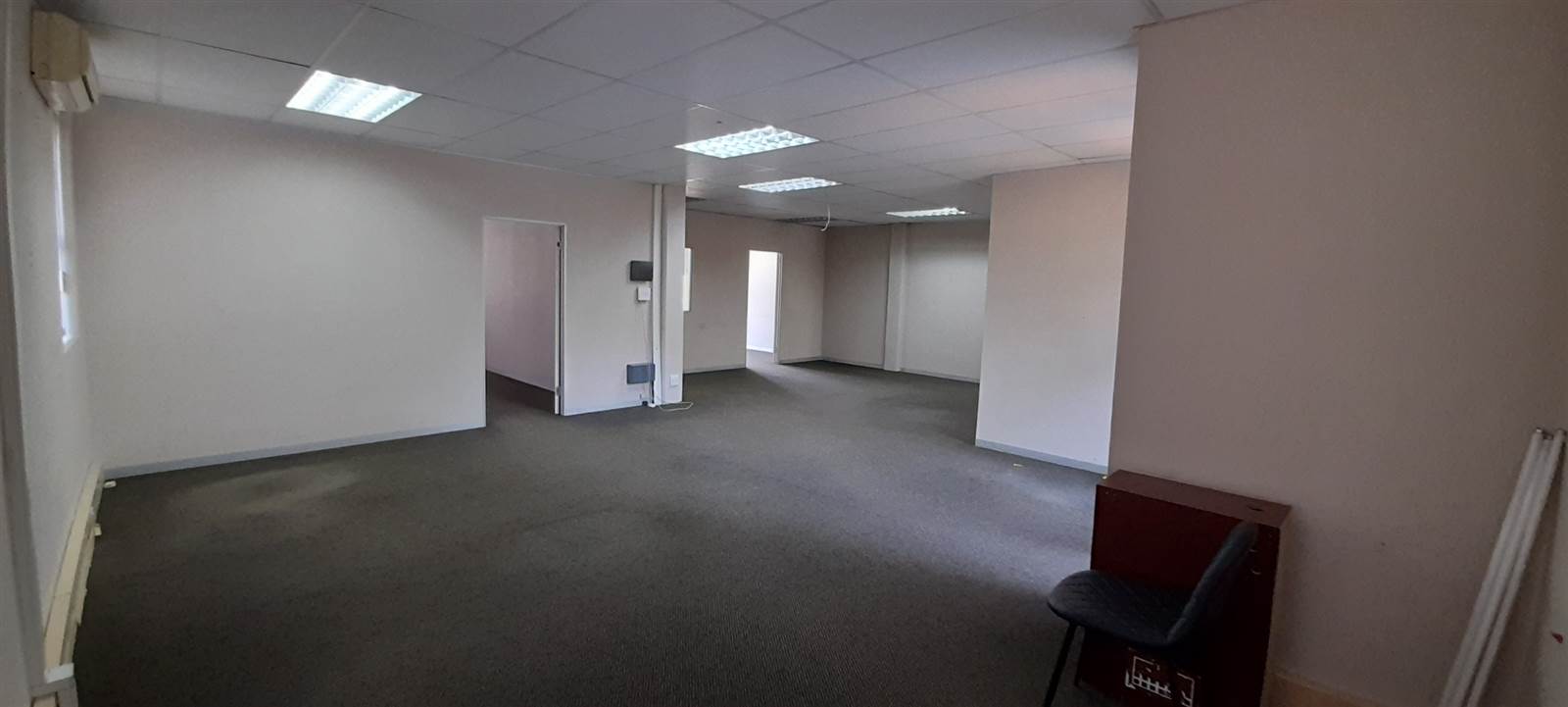 230  m² Commercial space in Sunningdale photo number 5