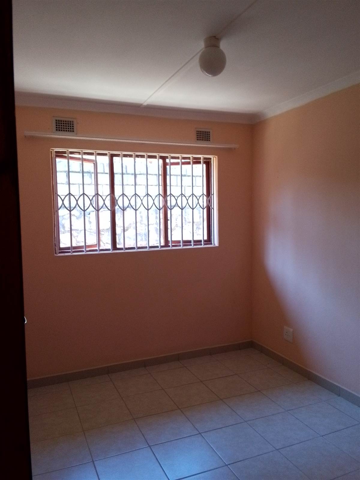 3 Bed House in Umlazi photo number 19
