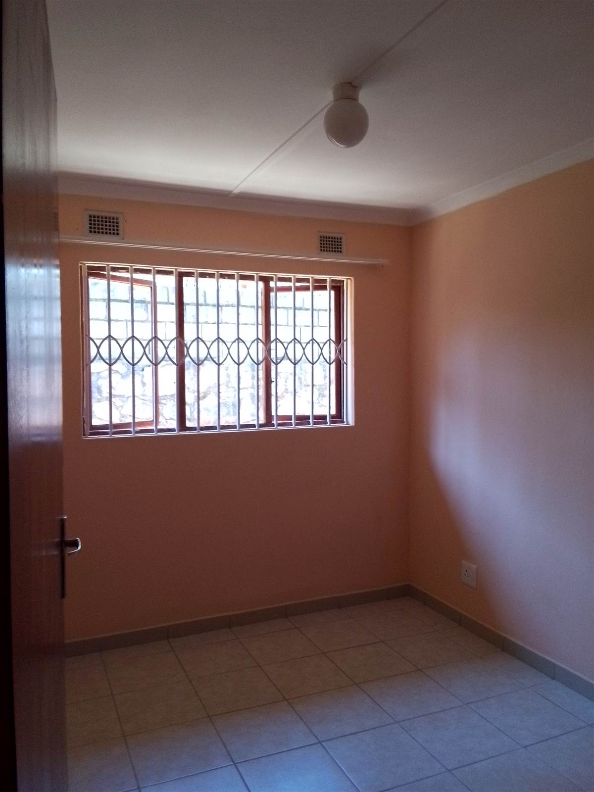 3 Bed House in Umlazi photo number 18