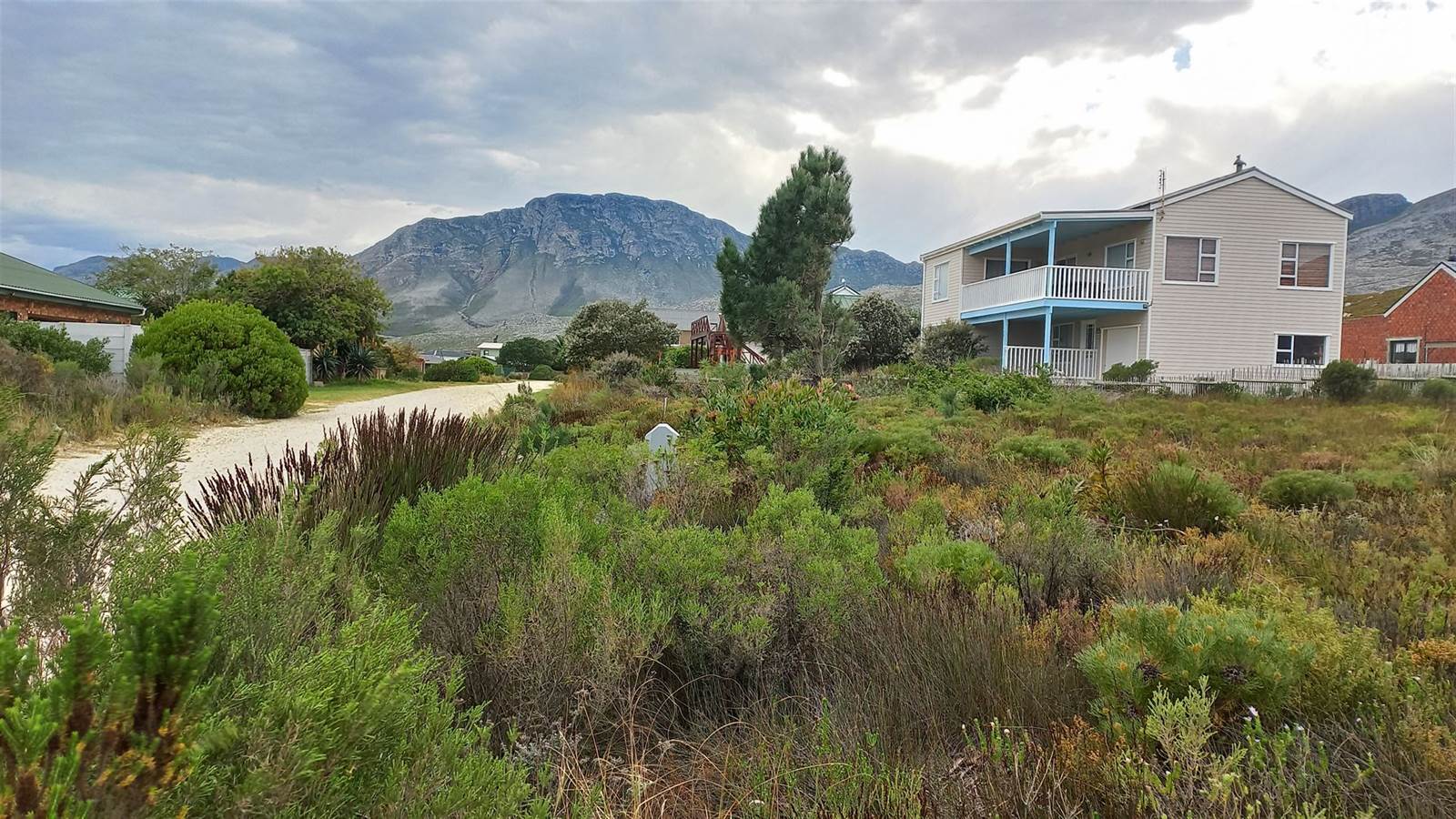 608 m² Land available in Pringle Bay photo number 4