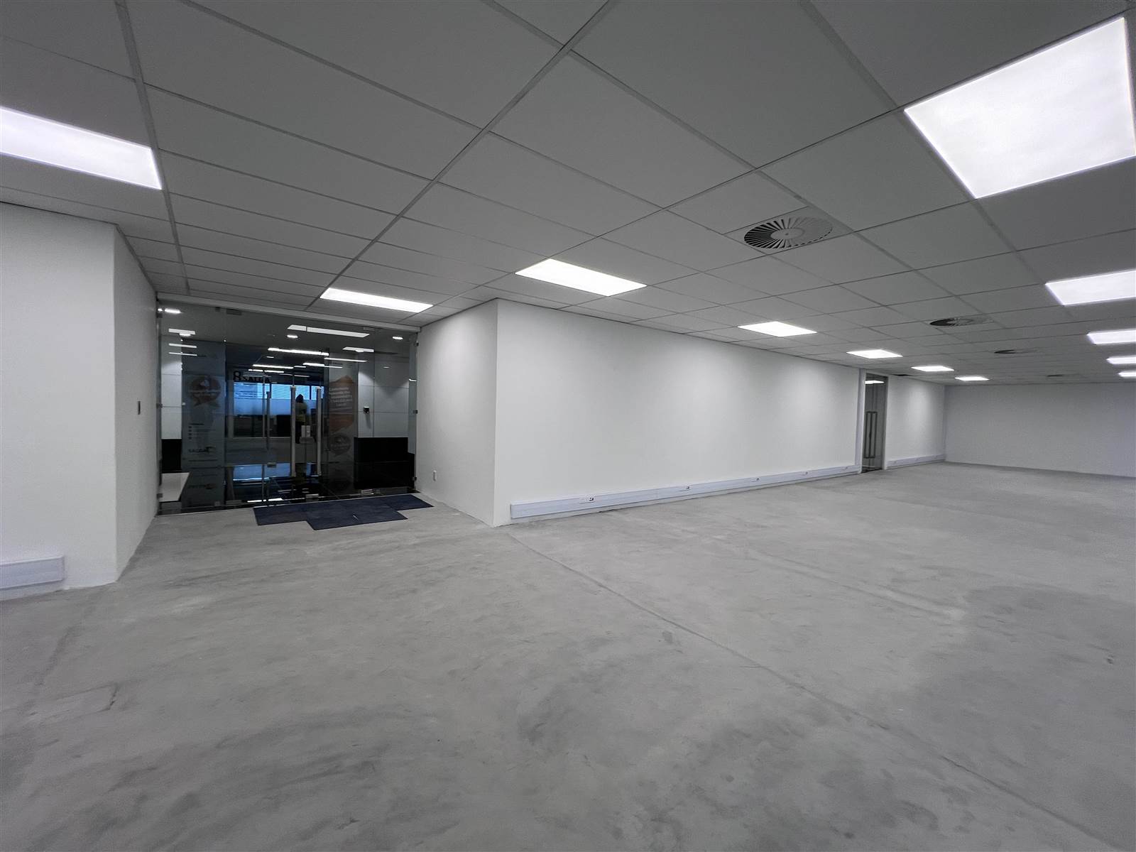 1091  m² Commercial space in Foreshore photo number 11