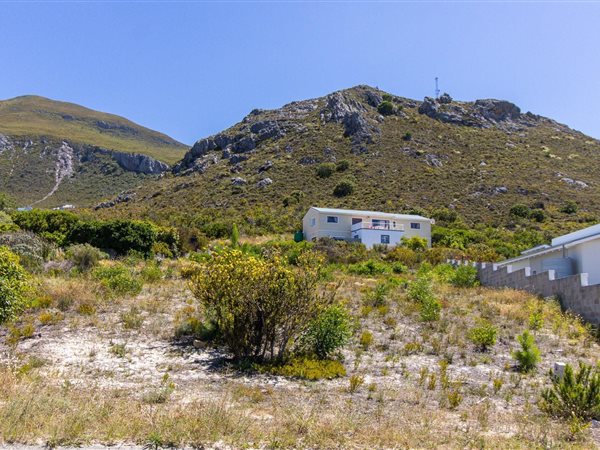 1 460 m² Land