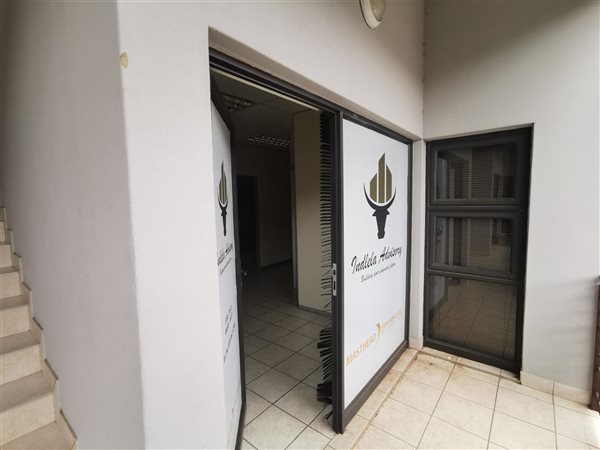84 m² Office Space 84 m² Office Space