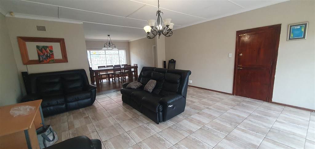 5 Bed House in Potchefstroom Central photo number 5