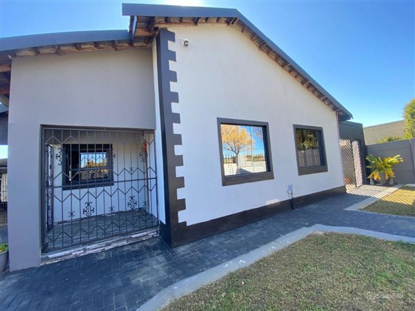 3 Bedroom House 3 Bedroom House