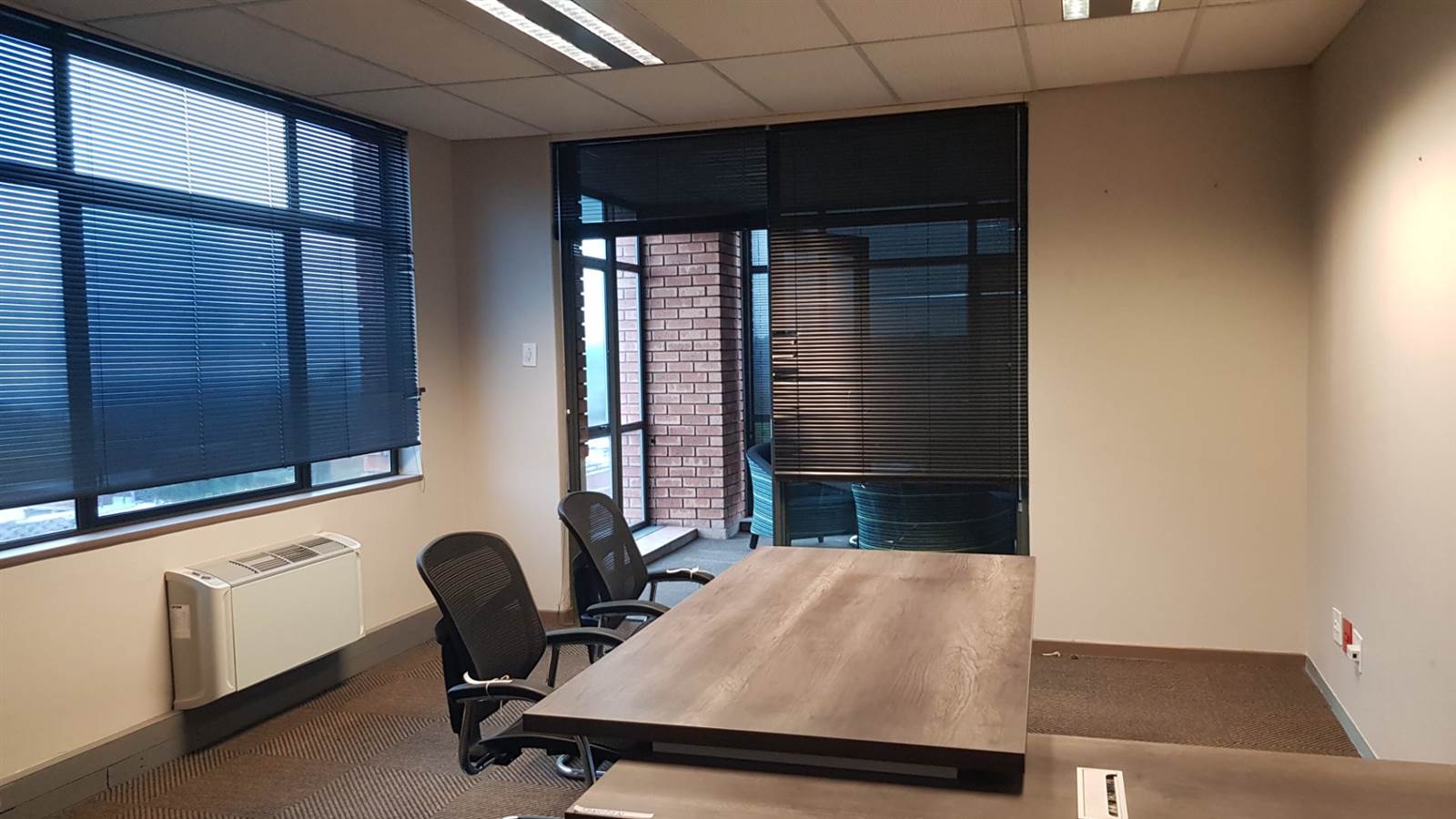 262  m² Commercial space in Parktown photo number 4