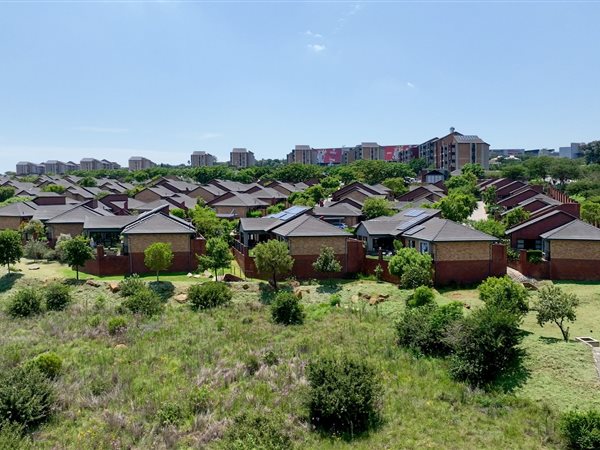 3 Bedroom Simplex 3 Bedroom Simplex