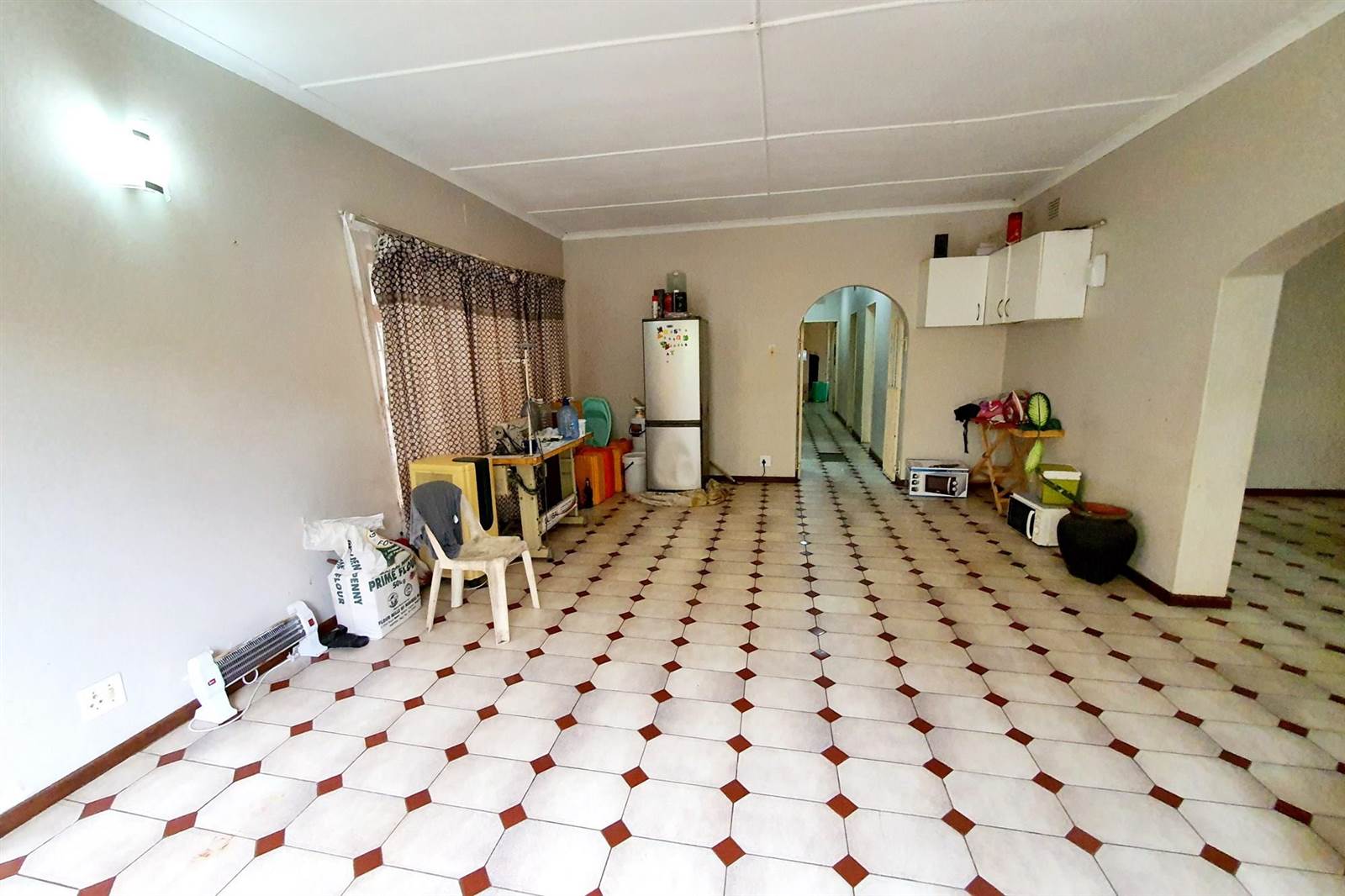 3 Bed House in Uvongo photo number 3
